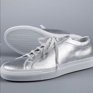 Common Projects Women’s Achilles Low in Silver